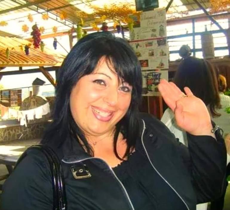 Castellammare piange Carmela, mamma di 41 anni morta per covid al Cotugno