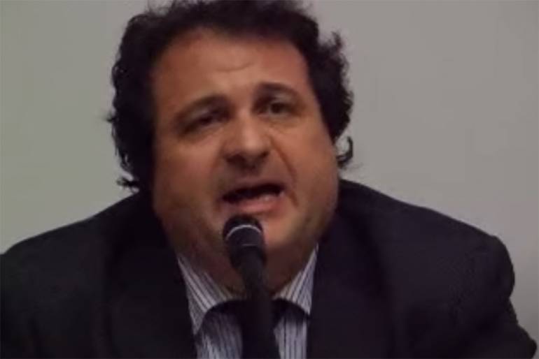 Diplomi facili al Sud Italia: arrestati il napoletano Piscitelli e il figlio