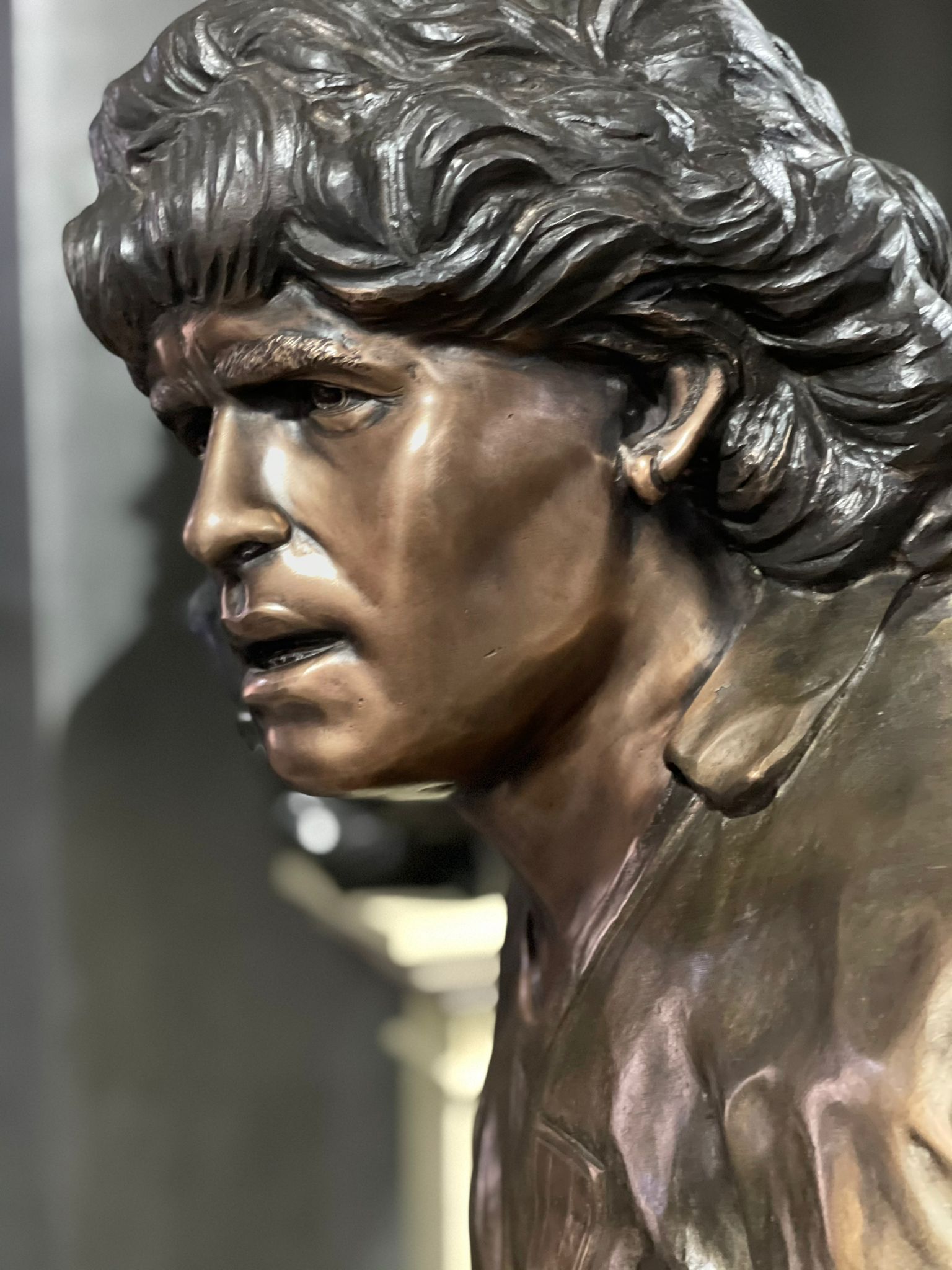 Statua di Maradona, lo scultore Sepe: ‘E pronta’