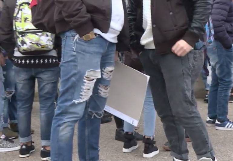 Probabile caso di variante covid in una scuola di Procida