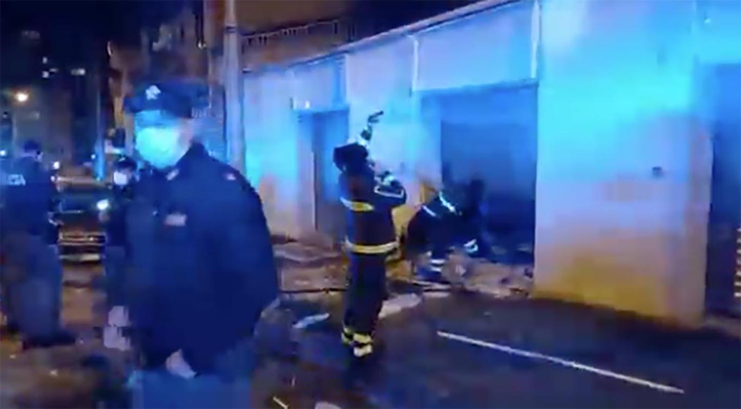 Napoli, bomba danneggia negozio di caldaie ai Colli Aminei