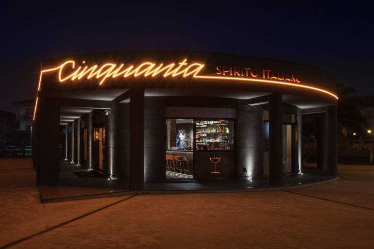 ‘Cinquanta – Spirito Italiano’, il bar all’italiana che sfida il Covid-19