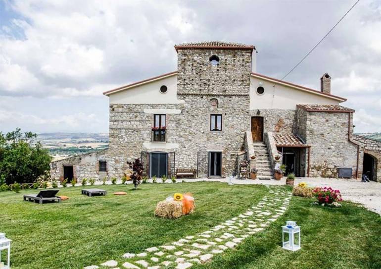 Primo Maggio, Coldiretti Campania: è boom di prenotazioni negli agriturismi