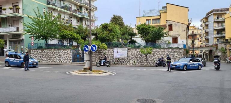 Sorrento, controlli della polizia stradale in Costiera