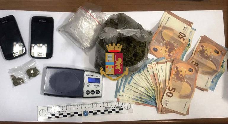 Da Napoli a Portici per spacciare: arrestato un 46enne