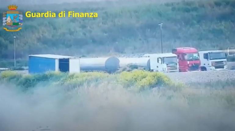 Il clan Moccia e cosche dell’ndrangheta gestivano il traffico di petroli. TUTTI I NOMI