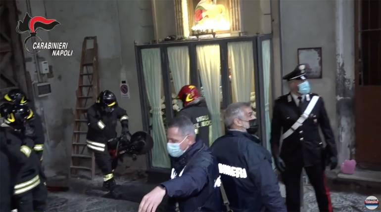 Napoli, pizzo ogni settimana al clan Sibillo. IL VIDEO
