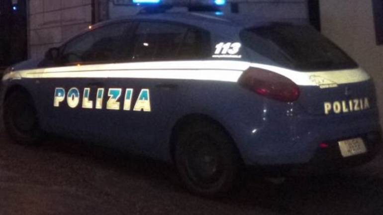 Giugliano, in 10 sorpresi in pizzeria: clienti sanzionati e locale chiuso per 5 giorni