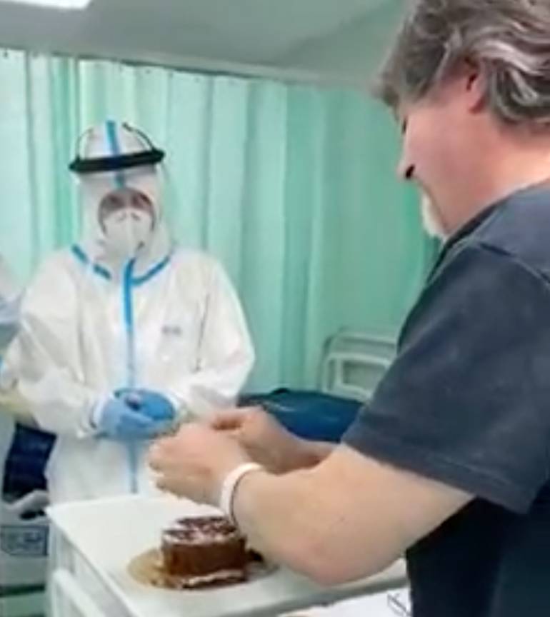 Covid, festa di compleanno al Cardarelli per un ricoverato. IL VIDEO