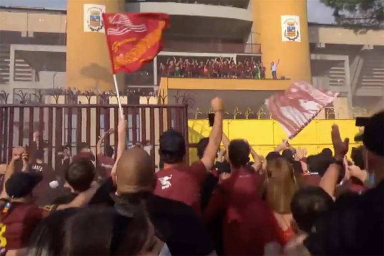 Festa Salernitana, ragazzo ferito nella calca all’esterno dello stadio