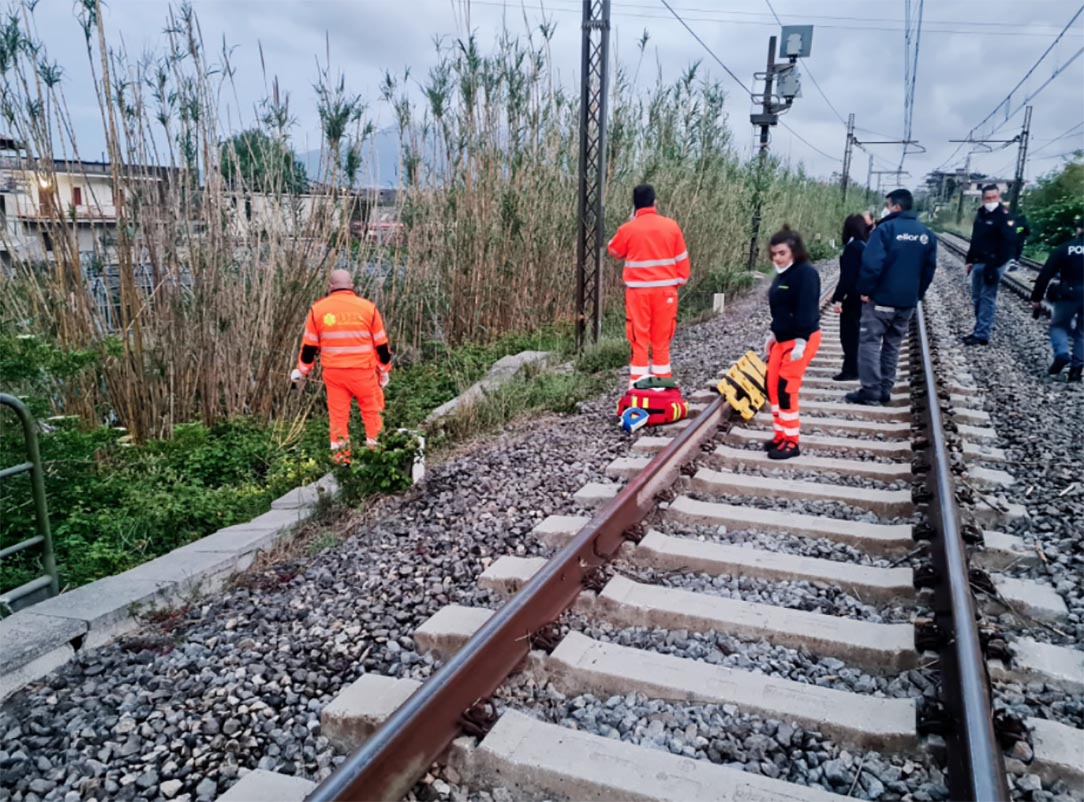 Migrante investito e ucciso da un treno a Sarno