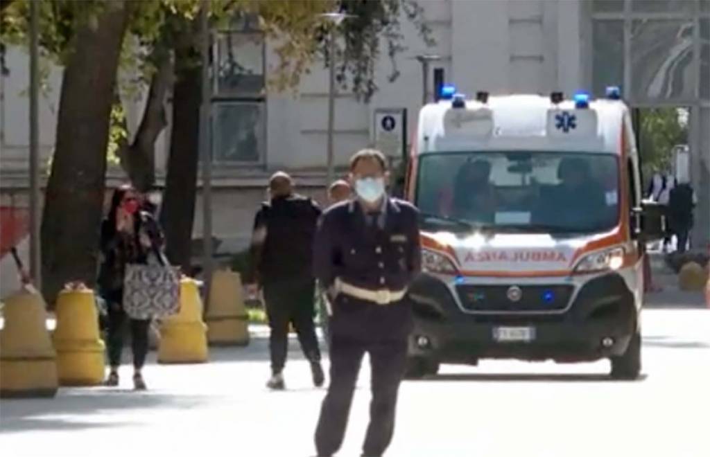 Napoli, iperafflusso al Cardarelli, l’ospedale: “Stiamo risolvendo”