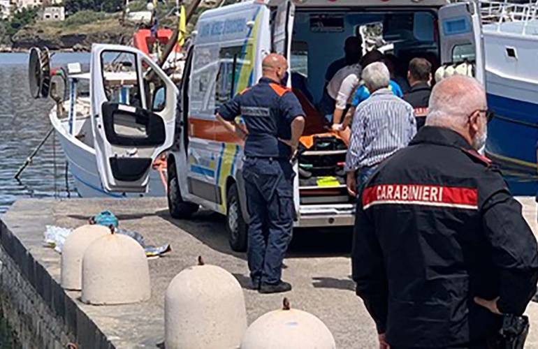 Tragedia a Palinuro: bimba di 5 anni cade dal dirupo e muore