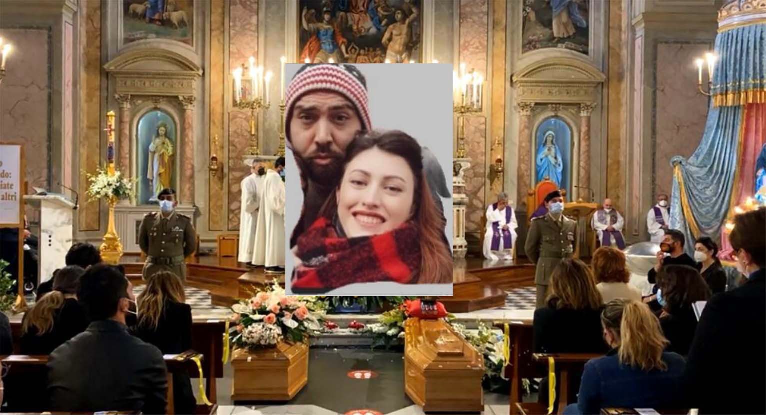Casagiove,  folla commossa per i funerali di Pasquale e Chiara