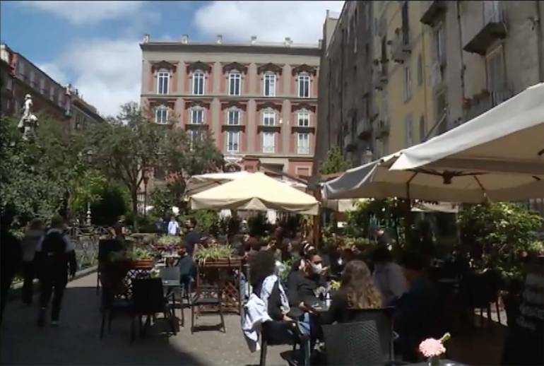 spaccio piazza bellini