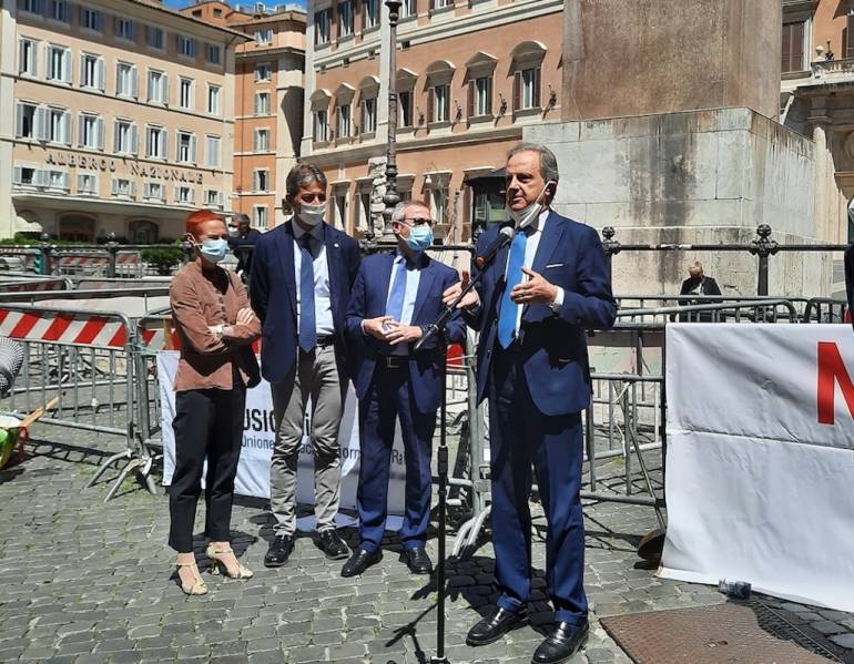 Editoria, minacce di morte al sottosegretario Moles