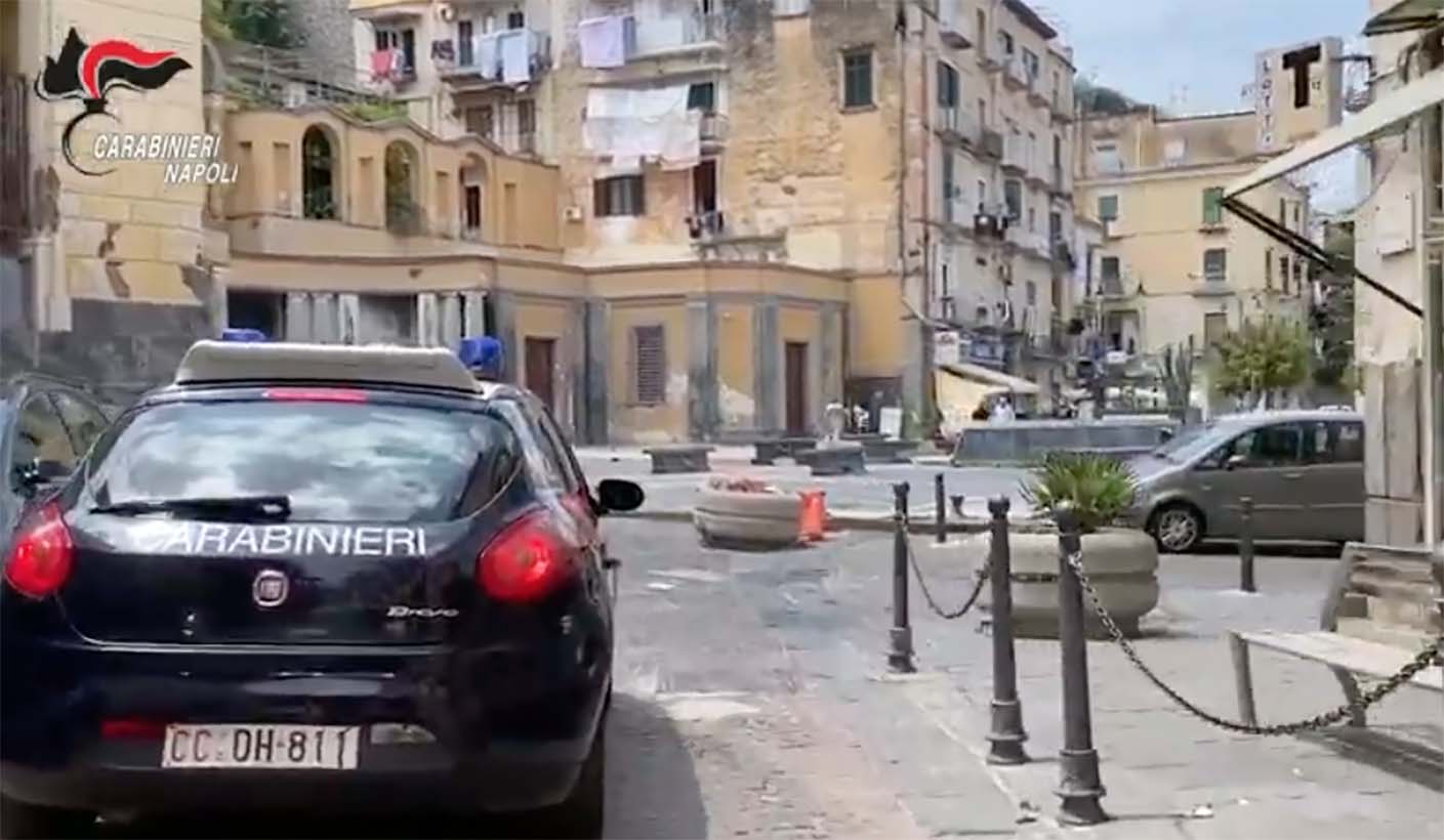 Castellammare ruba cialde di caffè