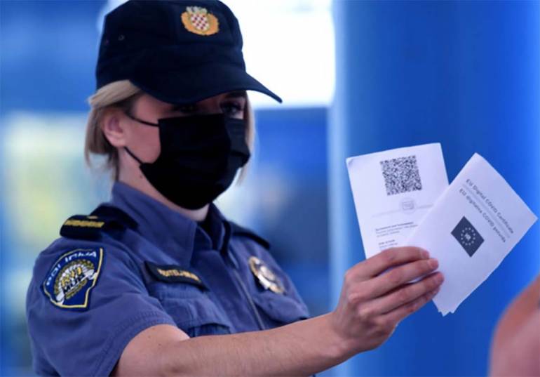 Green pass falsi con account rubati dagli hacker