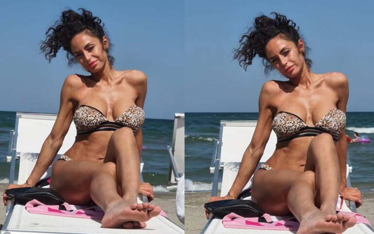 Raffaella Fico al Papeete Beach: le foto fanno impazzire i fan