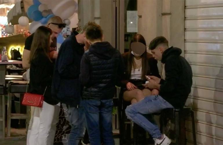 covid in picchiata in Italia