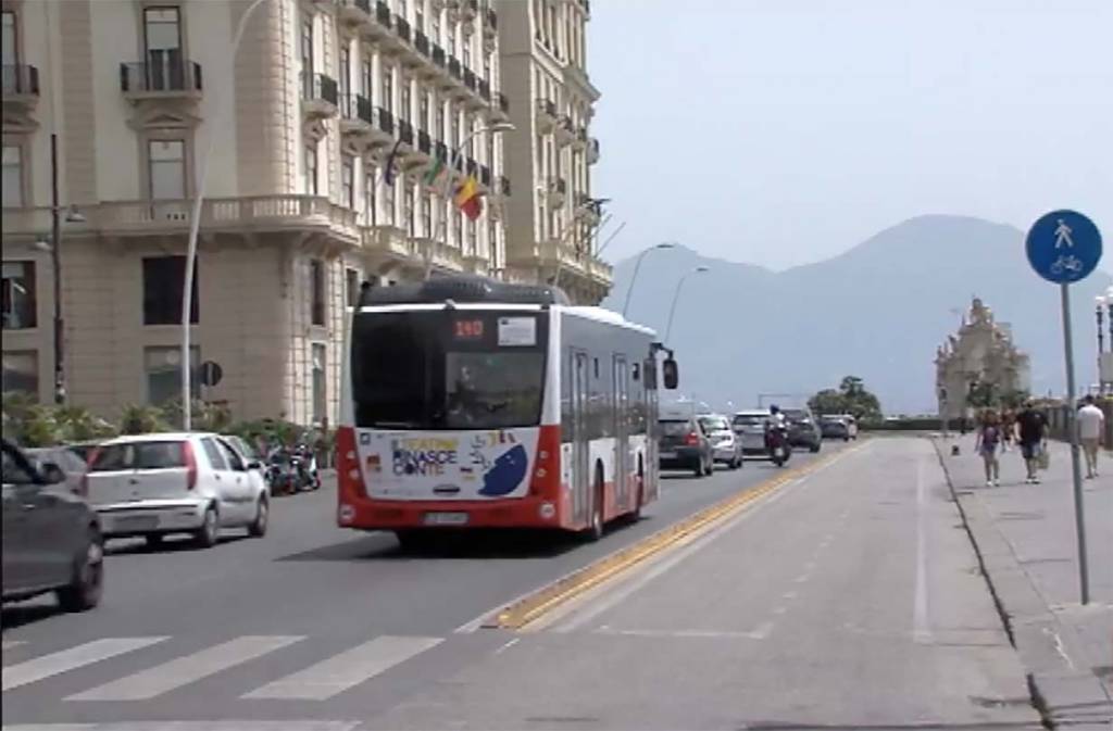 Covid, 313 new cases in Campania and three deaths: the virus is moving away