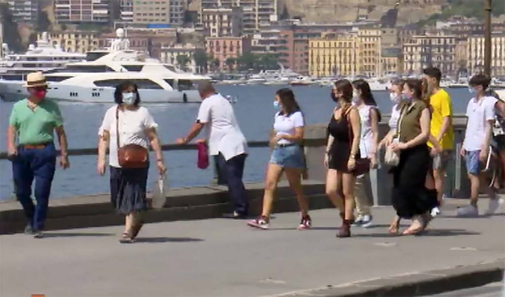 Covid in Campania, torna a crescere l’occupazione dei posti letto