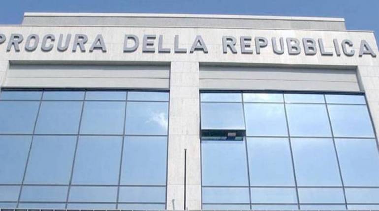 Istigavano su social a odio razziale e antisemita: 12 indagati