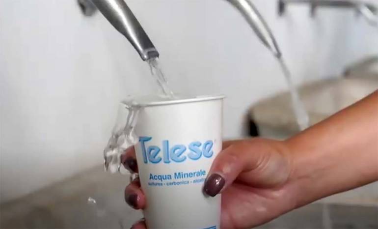 Telese, tentano irruzione nelle terme: denunciati due minori