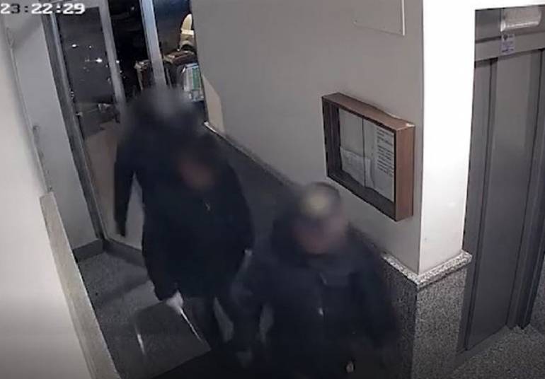 Colpo da migliaia di euro a casa di un imprenditore: ultraottantenne narcotizzato dalla gang