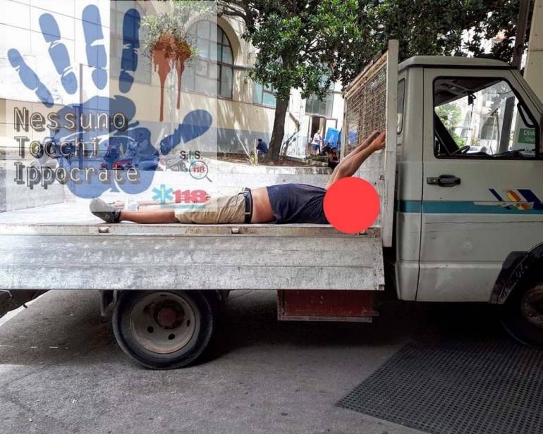 A Napoli ambulanza fai da te, la denuncia di ‘Nessuno tocchi Ippocrate’