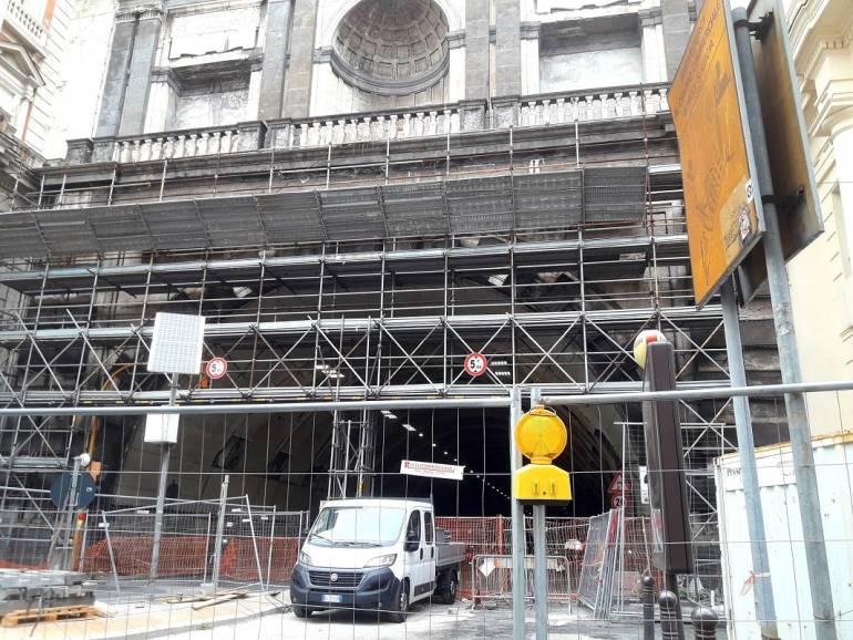 Galleria Vittoria Napoli, raccolta firme per chiedere Commissario straordinario per i lavori