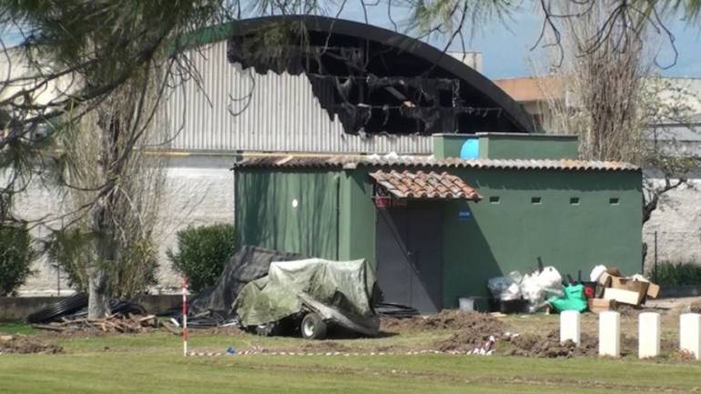 Operaio muore nel Salernitano: cade da un capannone, aveva 64 anni