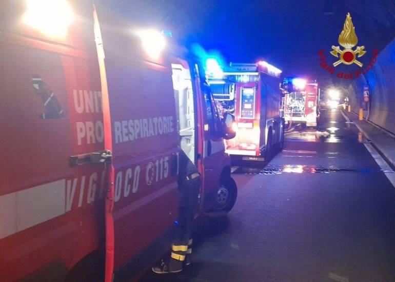 Telese, in fiamme auto del presidente del Consiglio comunale