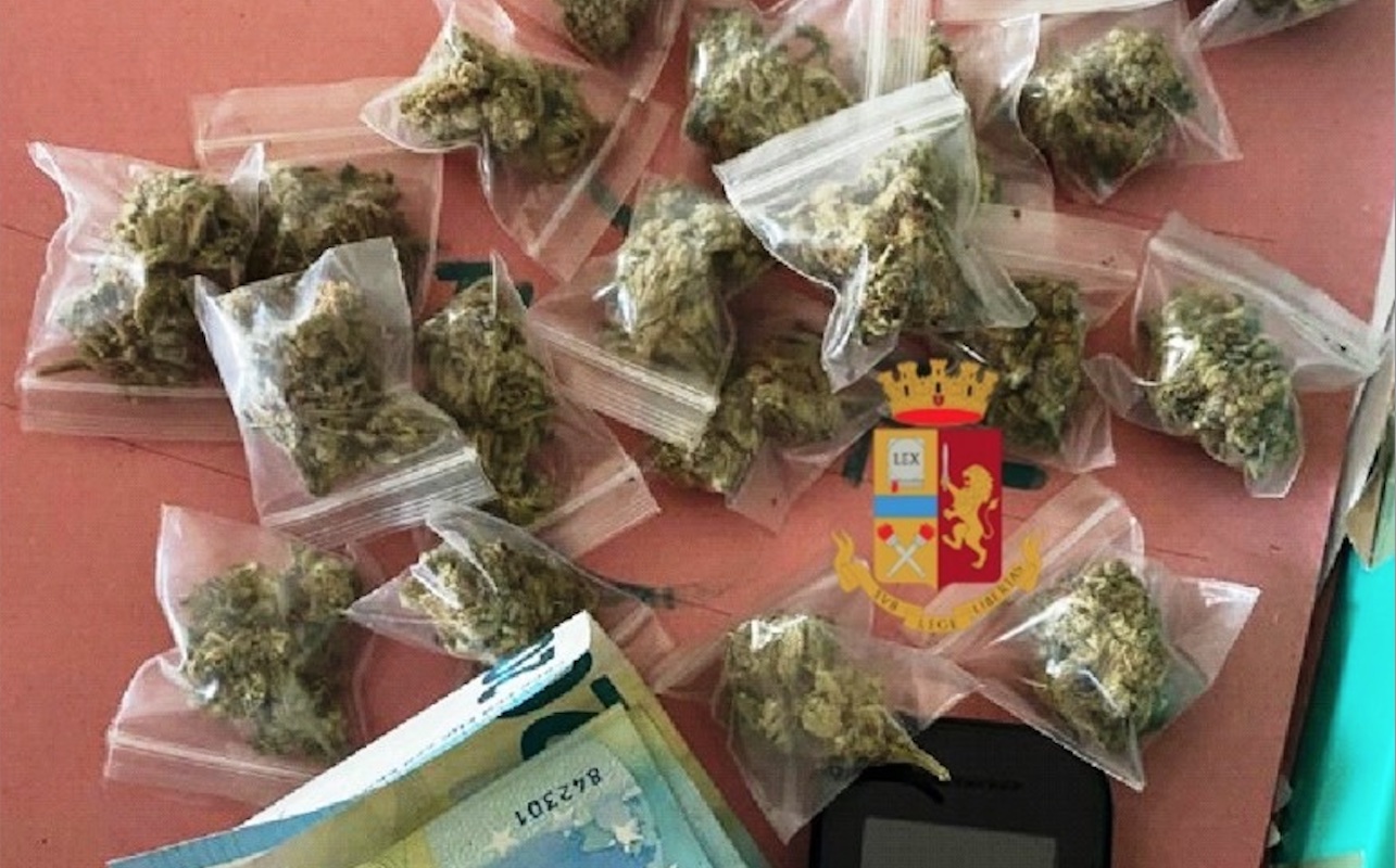 Barra, ‘rider’ della droga denunciato dalla polizia