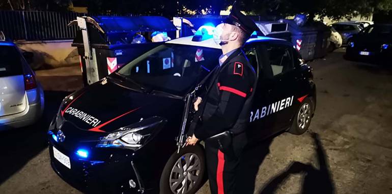 Ponticelli incendiata jeep