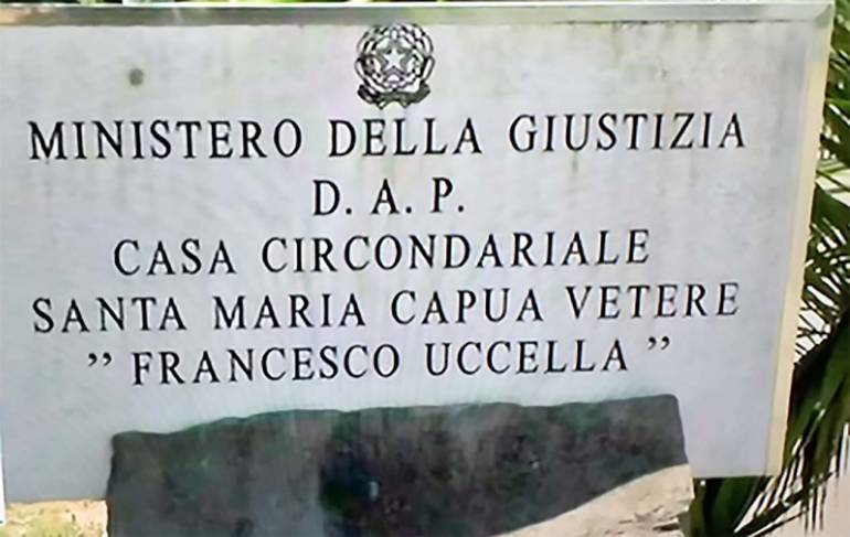 carcere di Santa Maria Capua Vetere