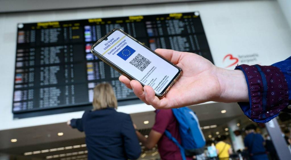 Green pass: da domani scatta l’ obbligo: scaricati 48 milioni