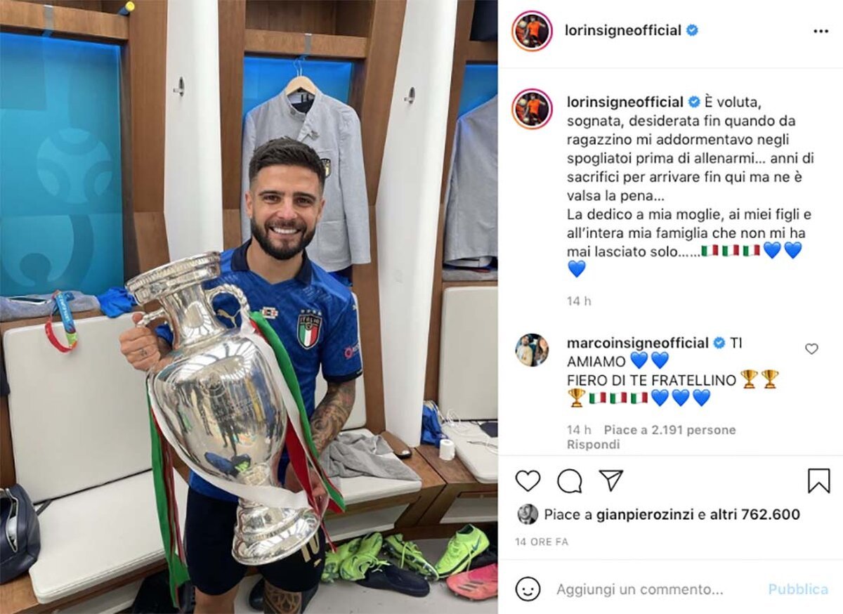 Lorenzo Insigne con la Coppa sognata