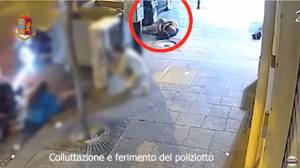Poliziotto ferito a Napoli