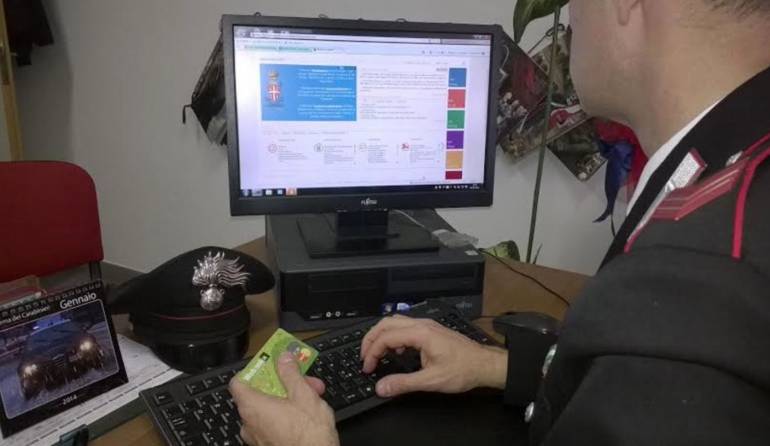 Truffa ricambi auto a prezzo conveniente: denunciato 30enne casertano