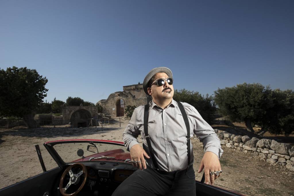 Roy Paci Live a Napoli: Grande Concerto a Piazza del Plebiscito