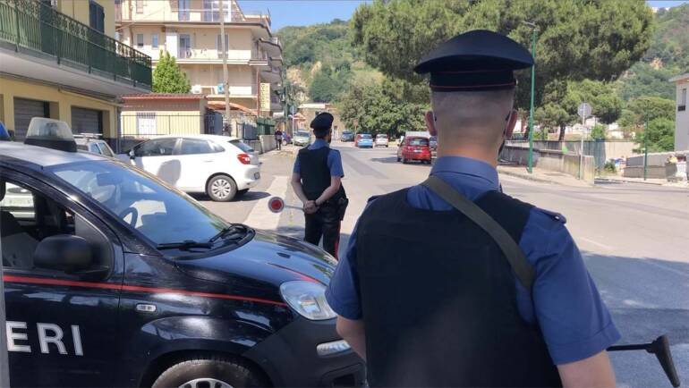 Napoli, controlli nel quartiere Pianura: arrestato un pregiudicato