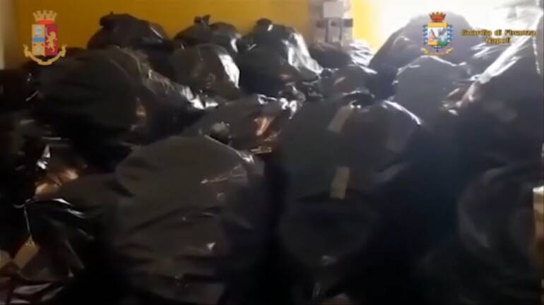 Napoli, sequestrati 1.675 chili di marijuana IL VIDEO