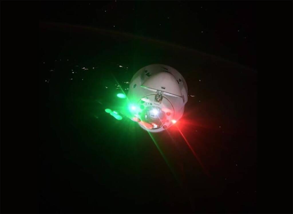ReAdi il tricolore italiano brilla nello spazio grazie alla Campania. IL VIDEO