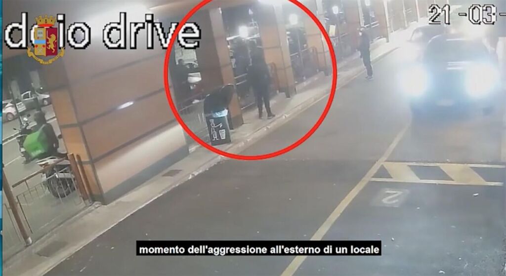 Napoli, tentato omicidio rider: arrestato 30enne. IL VIDEO