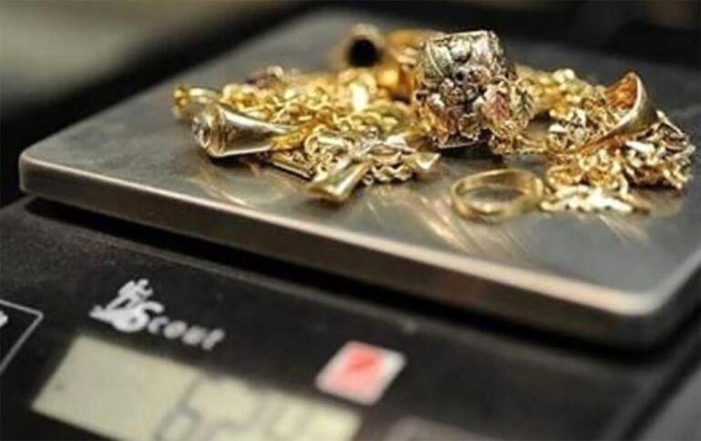Benevento, orologi e preziosi senza documenti: denunciato titolare di un ‘Compro oro’