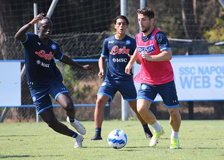 Napoli: Mertens e Ghoulam in gruppo, lavoro in palestra per Insigne