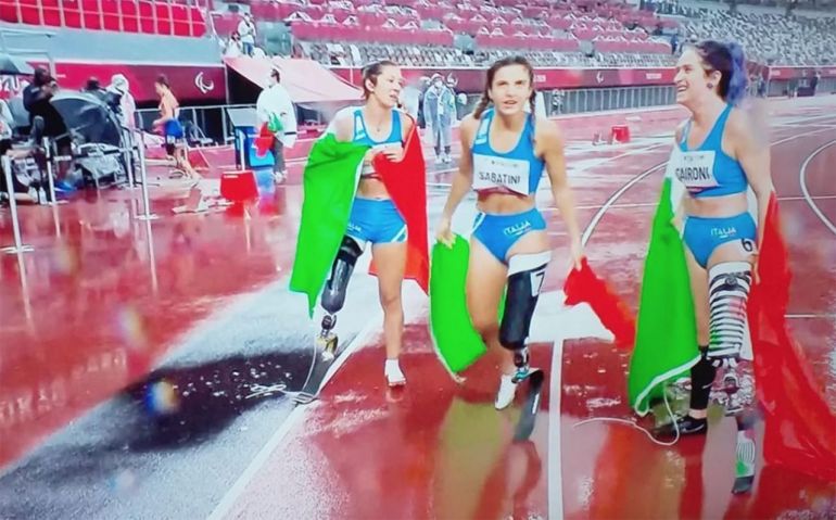 Paralimpiadi, leggendaria tripletta dell”Italia nei 100 metri donne