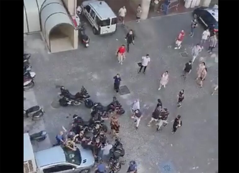Napoli, video choc: rissa all’ospedale Pellegrini tra i parenti del ras ucciso