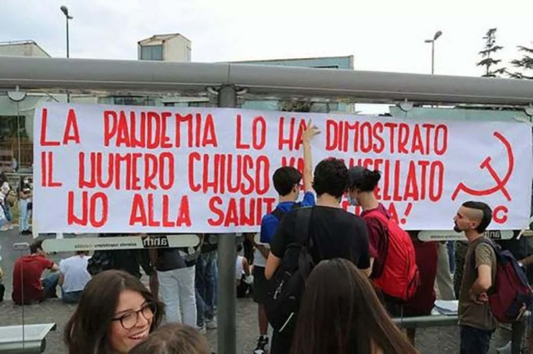 Al via test medicina, a Napoli in 4mila sognano il camice bianco